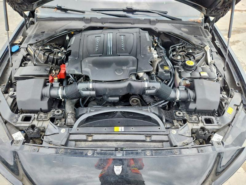 2017 Jaguar Xe Premium