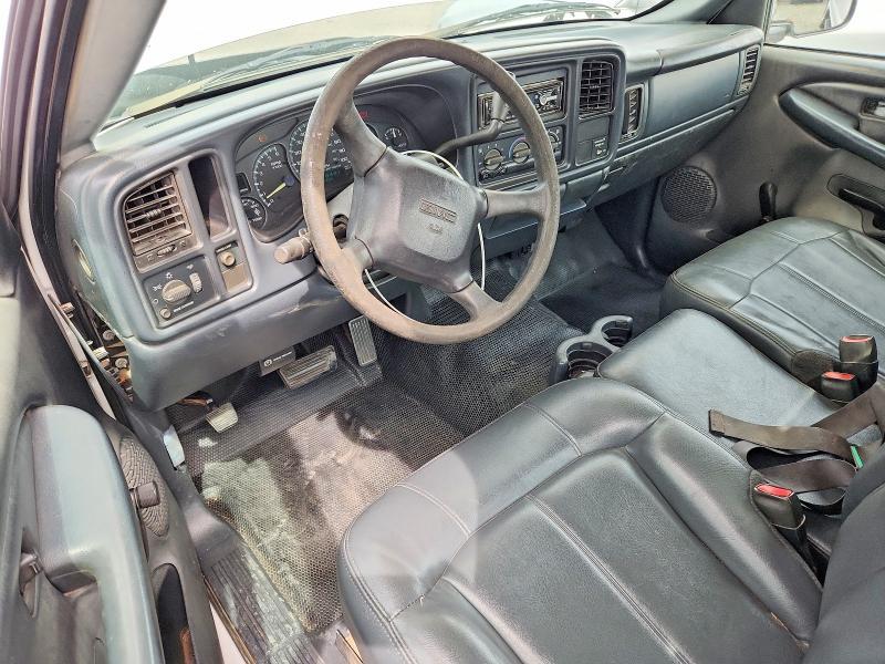 2001 GMC New Sierra C2500