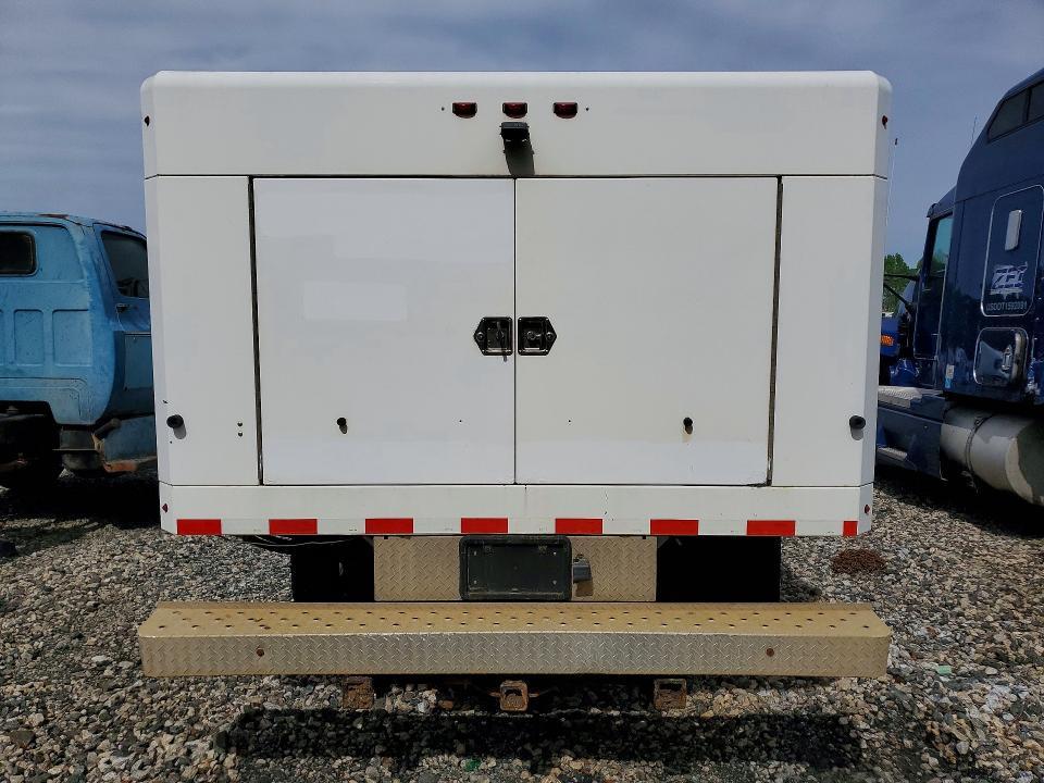 2018 Isuzu NPR HD Delivery Truck