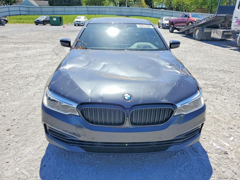2019 BMW 540 i