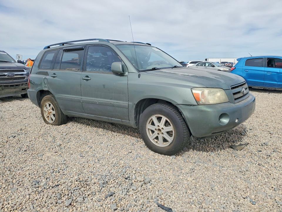 2004 Toyota Highlander Base