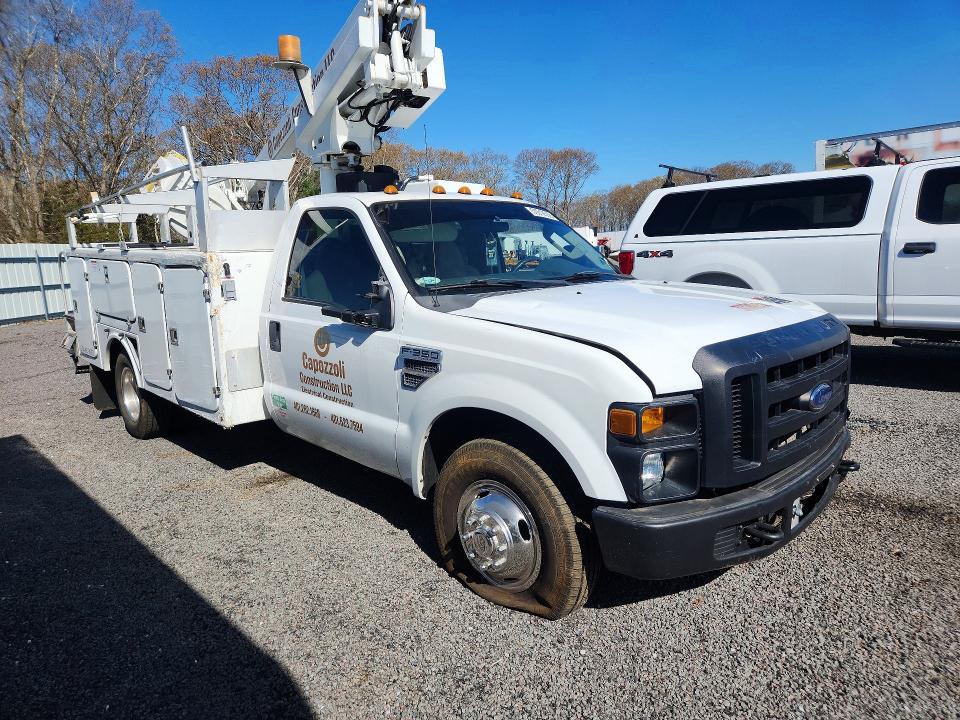 2008 Ford F350 Super Duty Bucket Truck