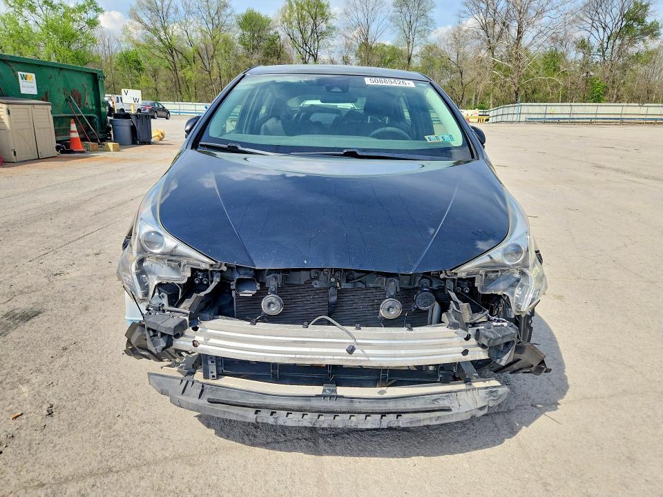 2017 Toyota Prius two eco