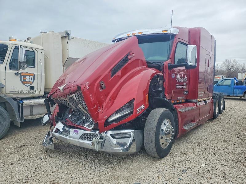 2025 Peterbilt 579