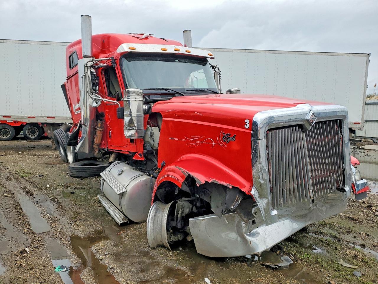 2007 International 9900I Semi Truck