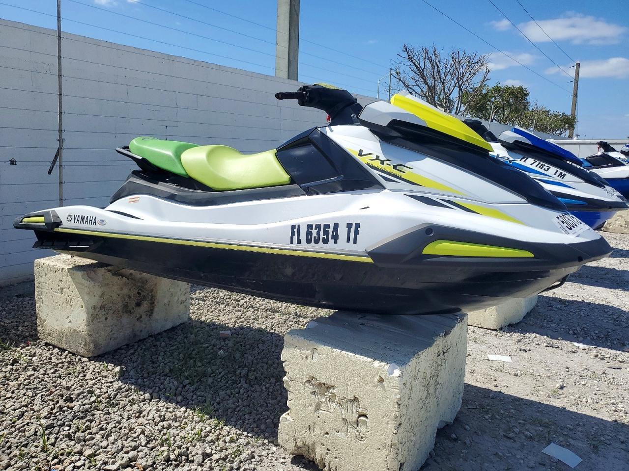 2022 YAM Jetski