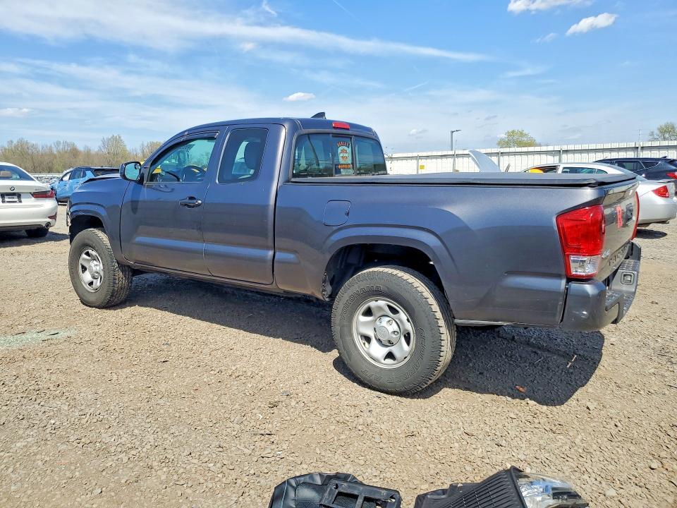2017 Toyota Tacoma SR