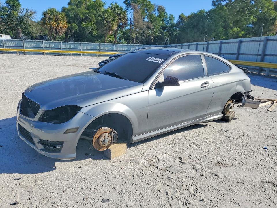2014 Mercedes-Benz C 250