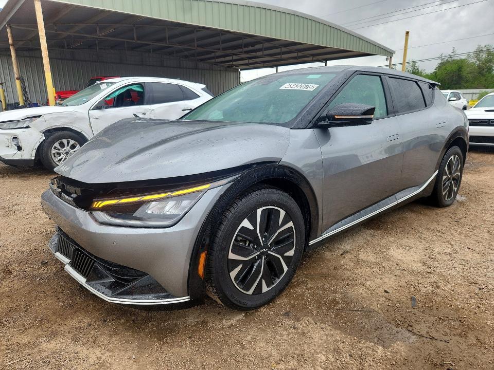 2024 KIA EV6 Wind