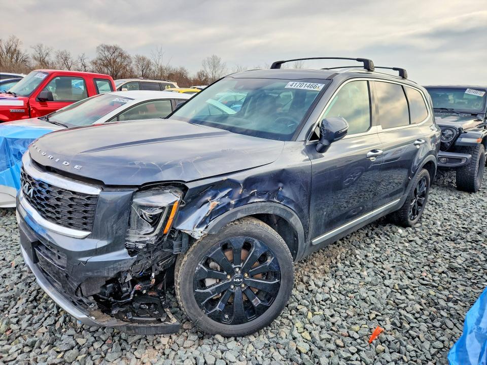 2022 KIA Telluride s