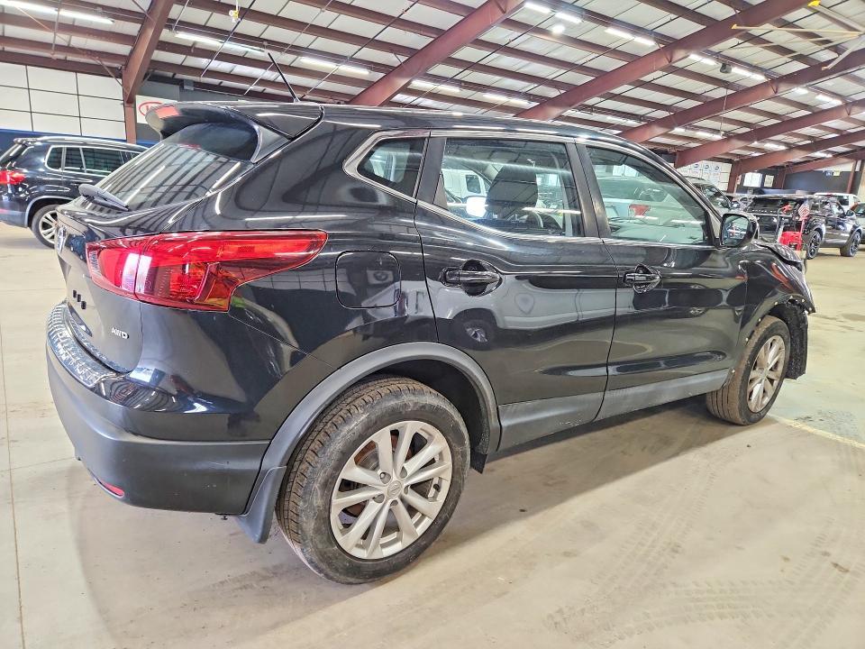 2017 Nissan Rogue Sport s