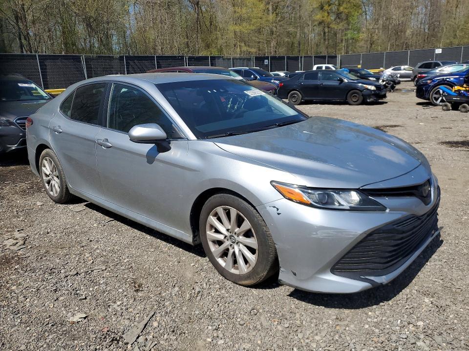 2018 Toyota Camry le