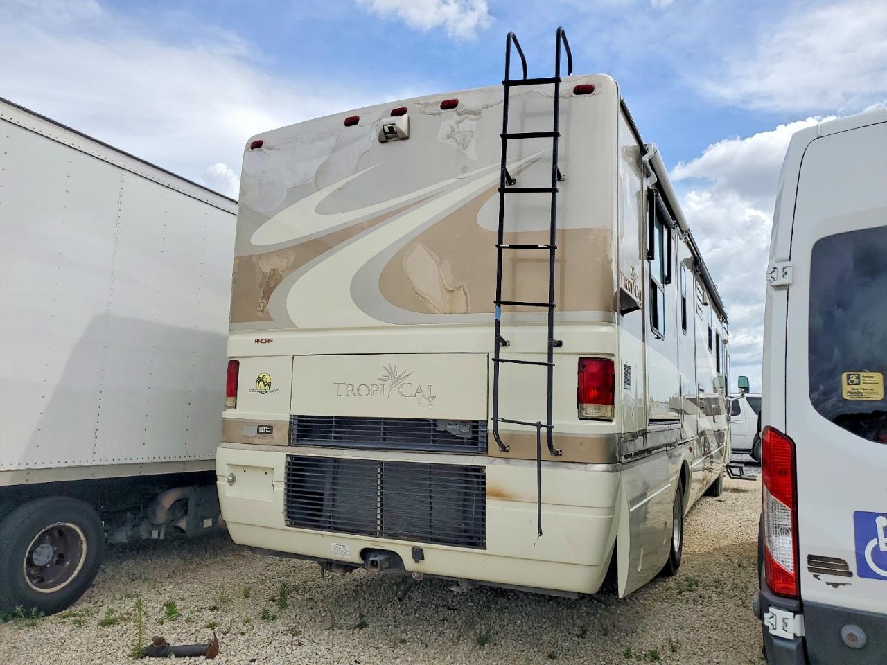 2006 Freightliner Chassis XC RV