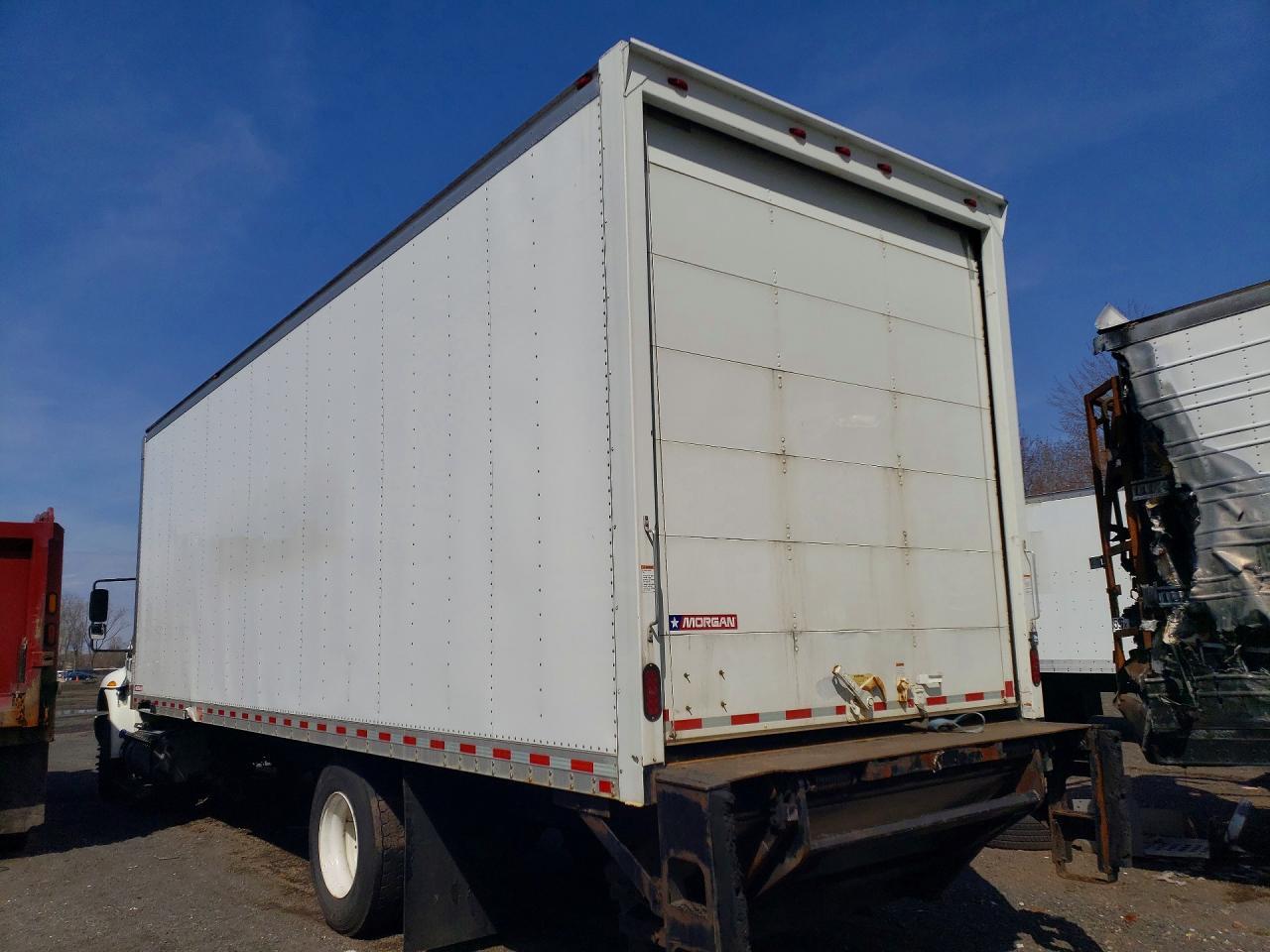 2016 International 4300 BOX Truck