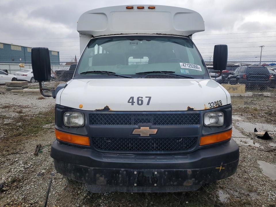 2012 Chev Rolet Express Shuttle Bus