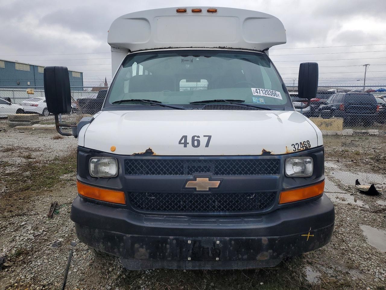 2012 Chev Rolet Express Shuttle Bus