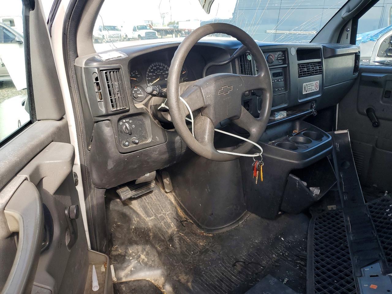 2004 Chev Express G3500