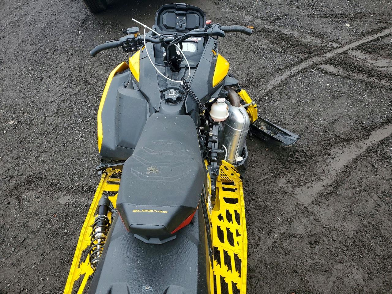 2023 Skidoo MX Z TNT 850 E-TEC