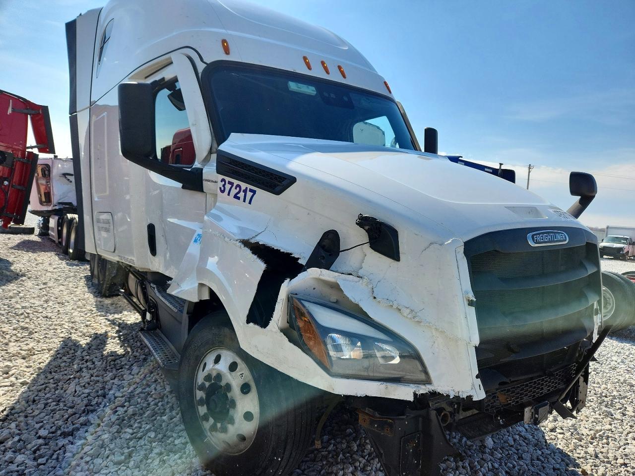 2022 Freightliner Cascadia 126 Semi Truck