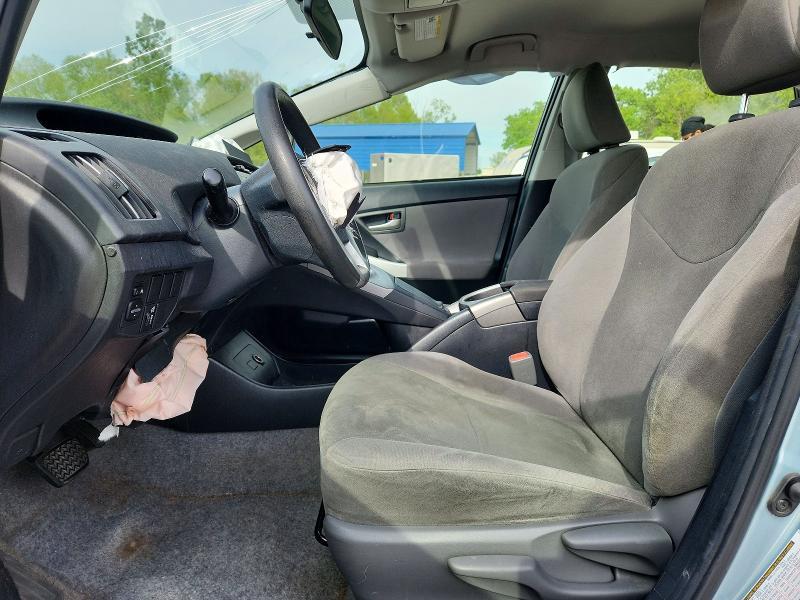2015 Toyota Prius two
