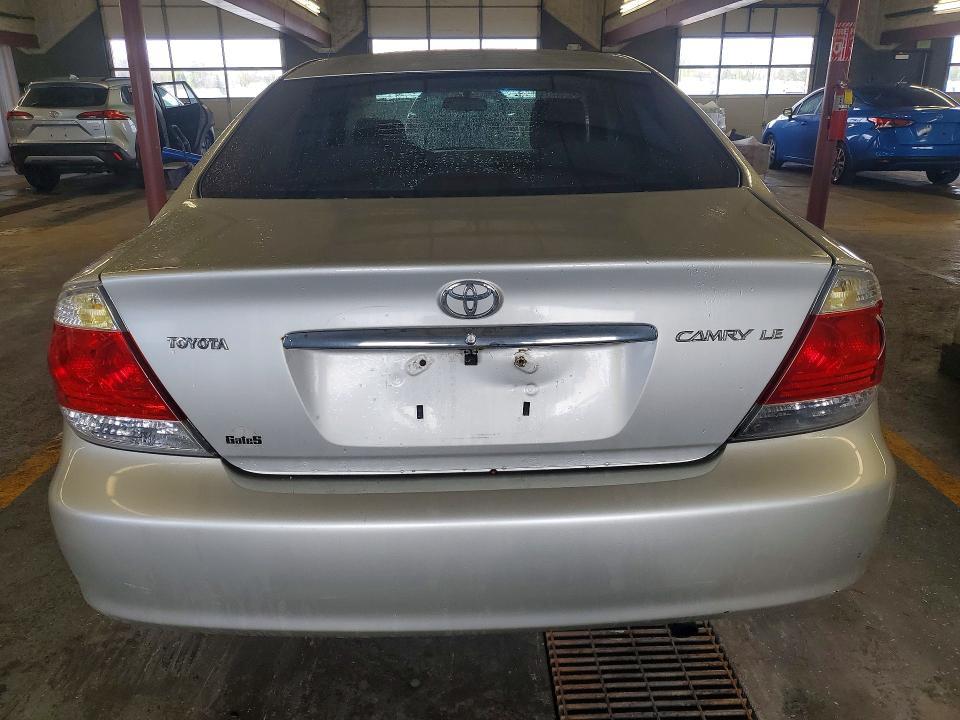 2006 Toyota Camry le