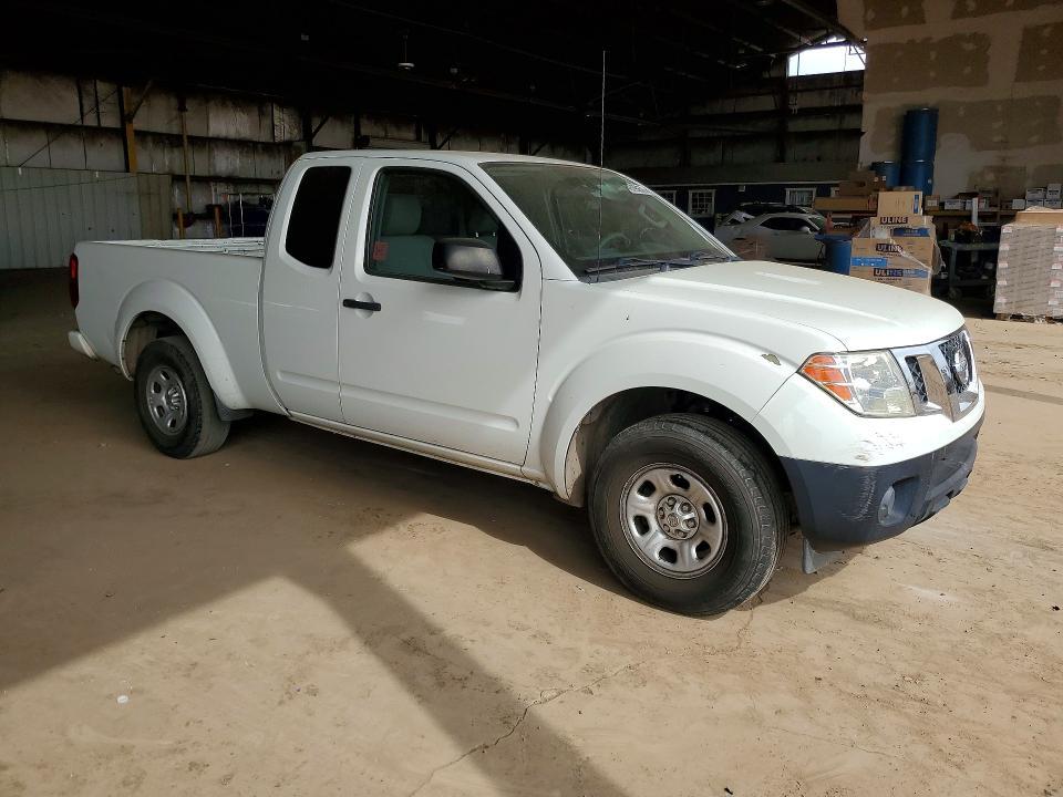 2017 Nissan Frontier s