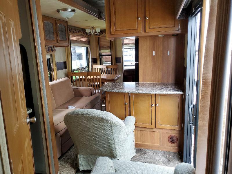 2014 Keystone Residence Camper