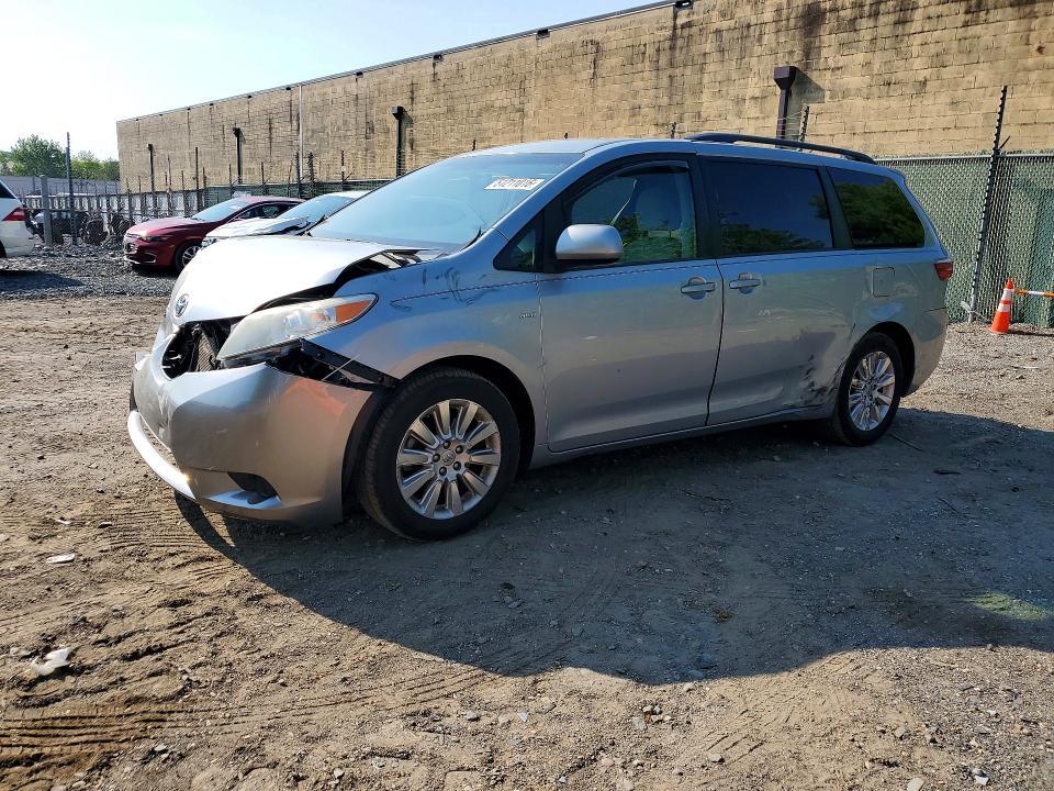 2016 Toyota Sienna le