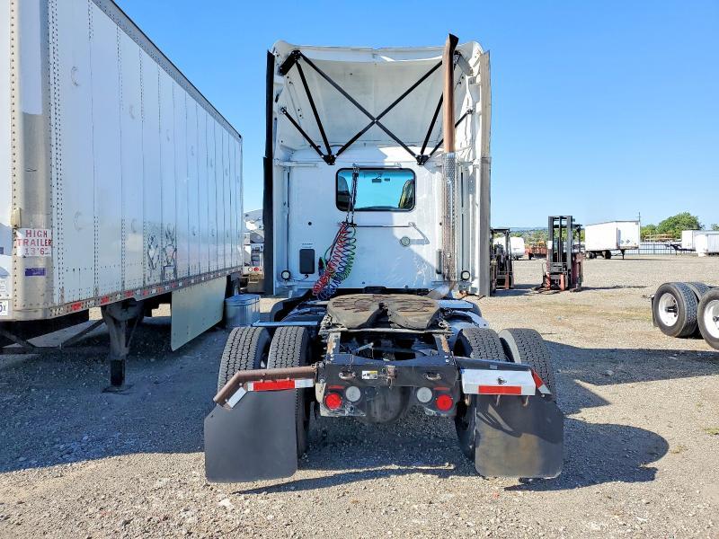 2017 Peterbilt 579 Semi Truck