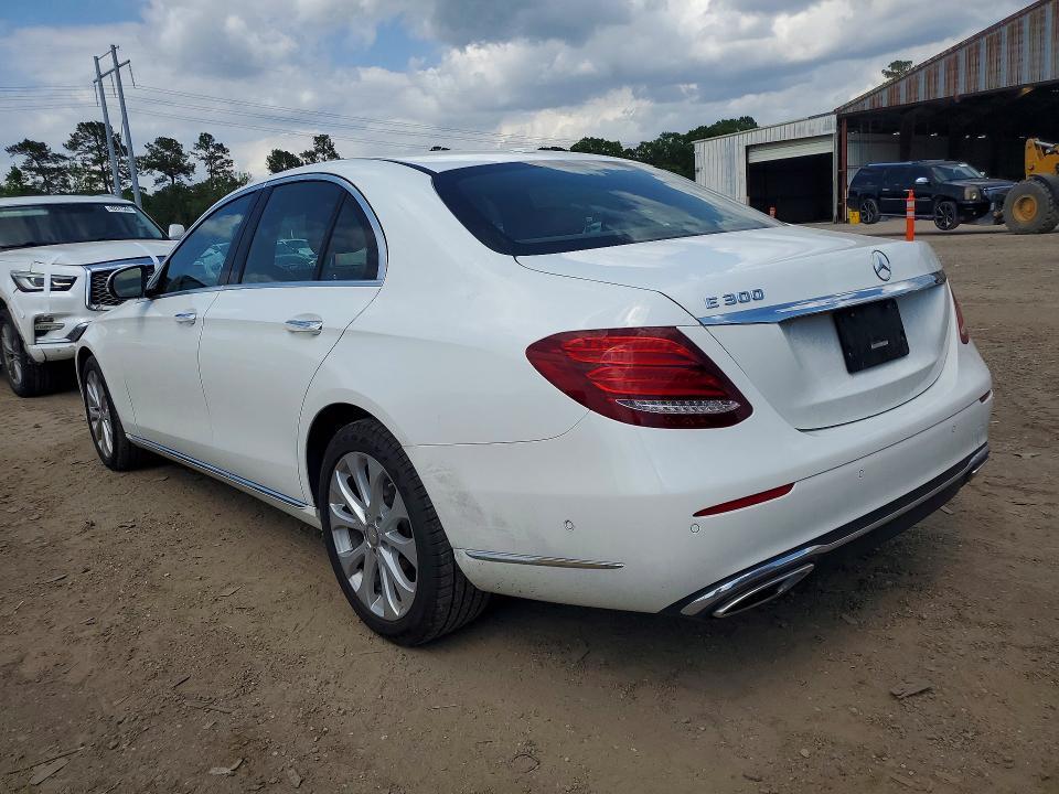 2017 Mercedes-Benz E 300