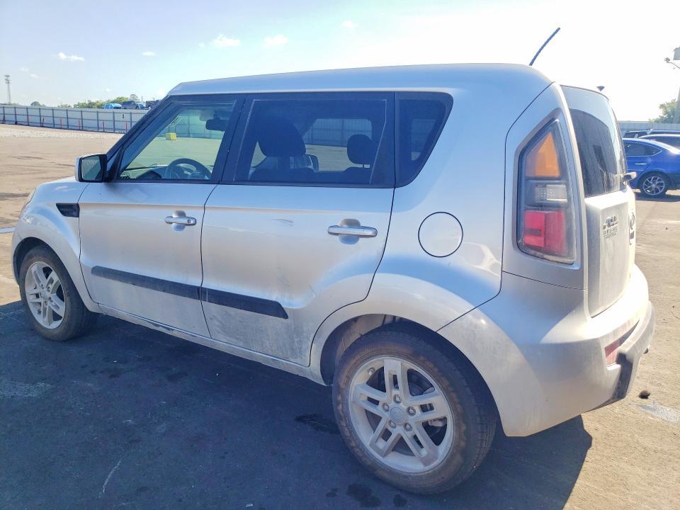 2011 KIA Soul +