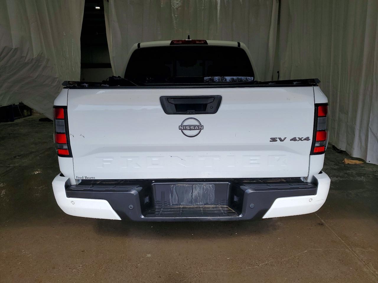 2022 Nissan Frontier SV