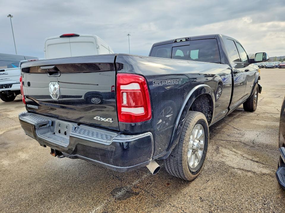 2022 Dodge 3500 Laramie