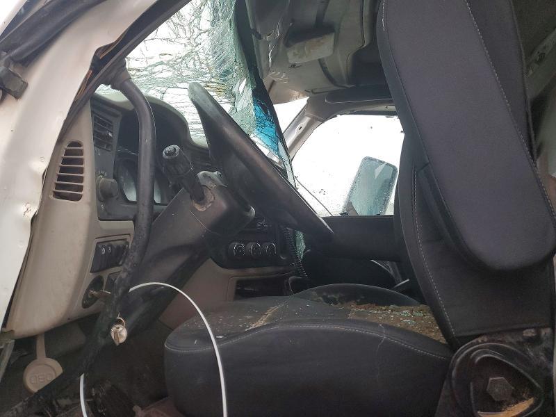 2018 Peterbilt 567