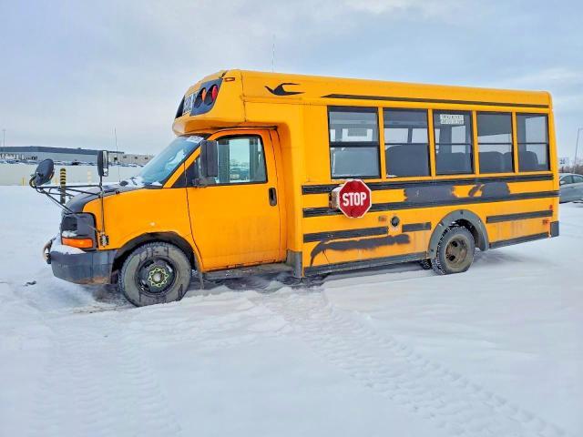 2011 GMC Savana Cutaway G3500