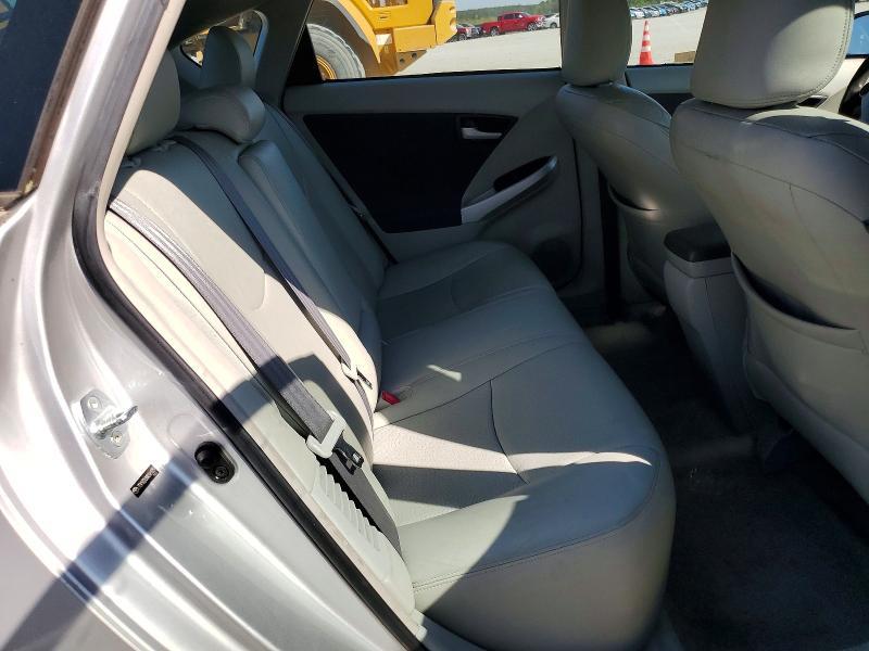 2010 Toyota Prius ii