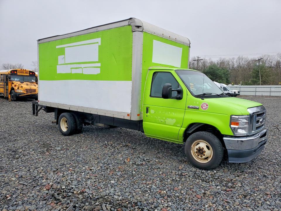 2021 Ford E450 BOX Truck