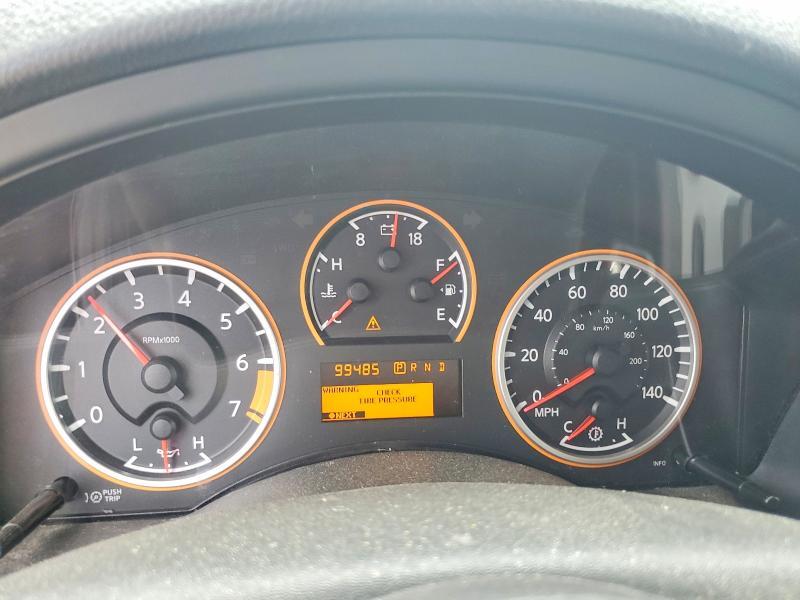 2011 Nissan Armada sv