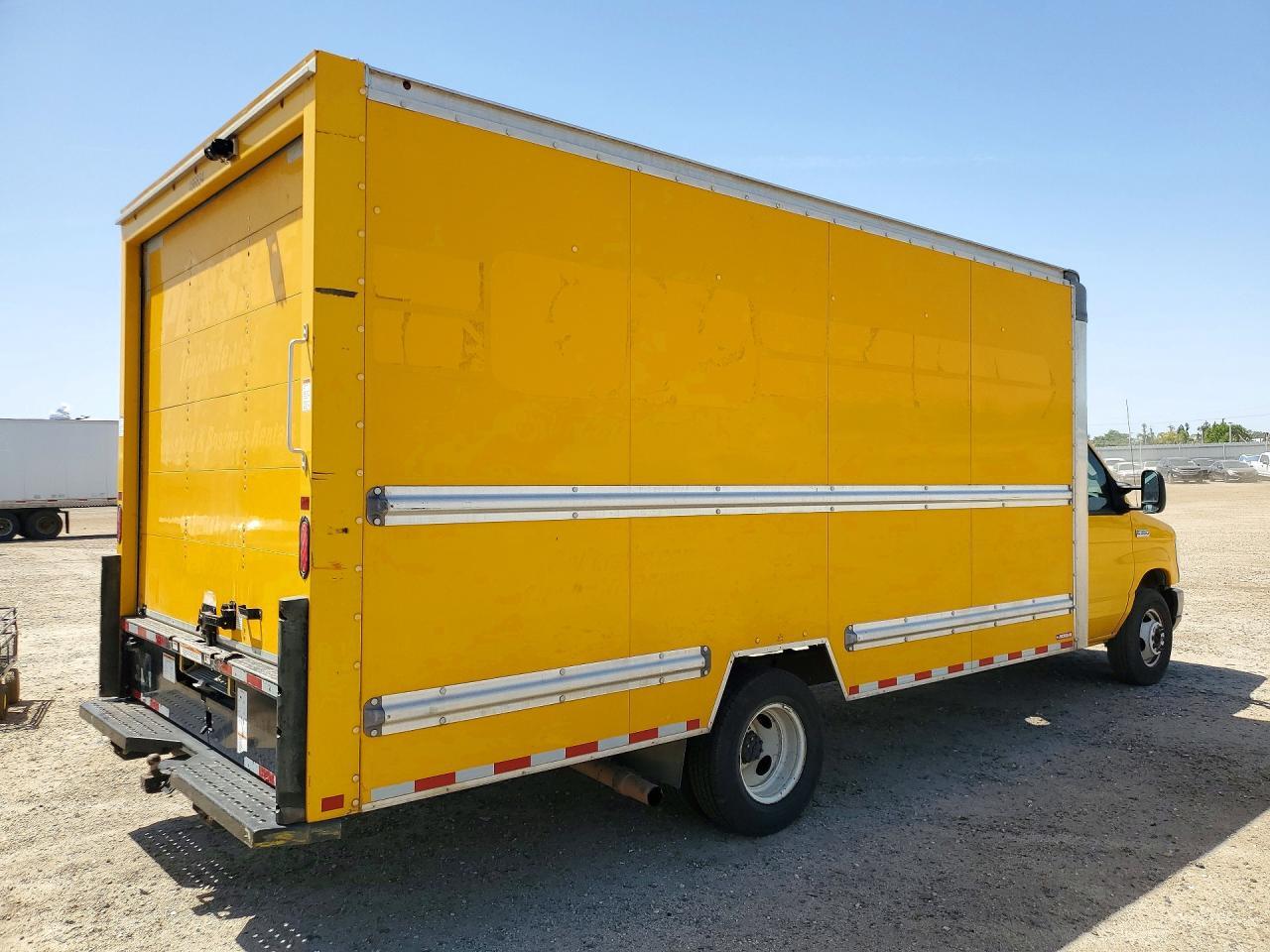 2022 Ford E350 BOX Truck