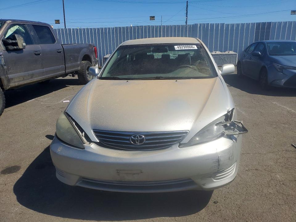 2006 Toyota Camry le