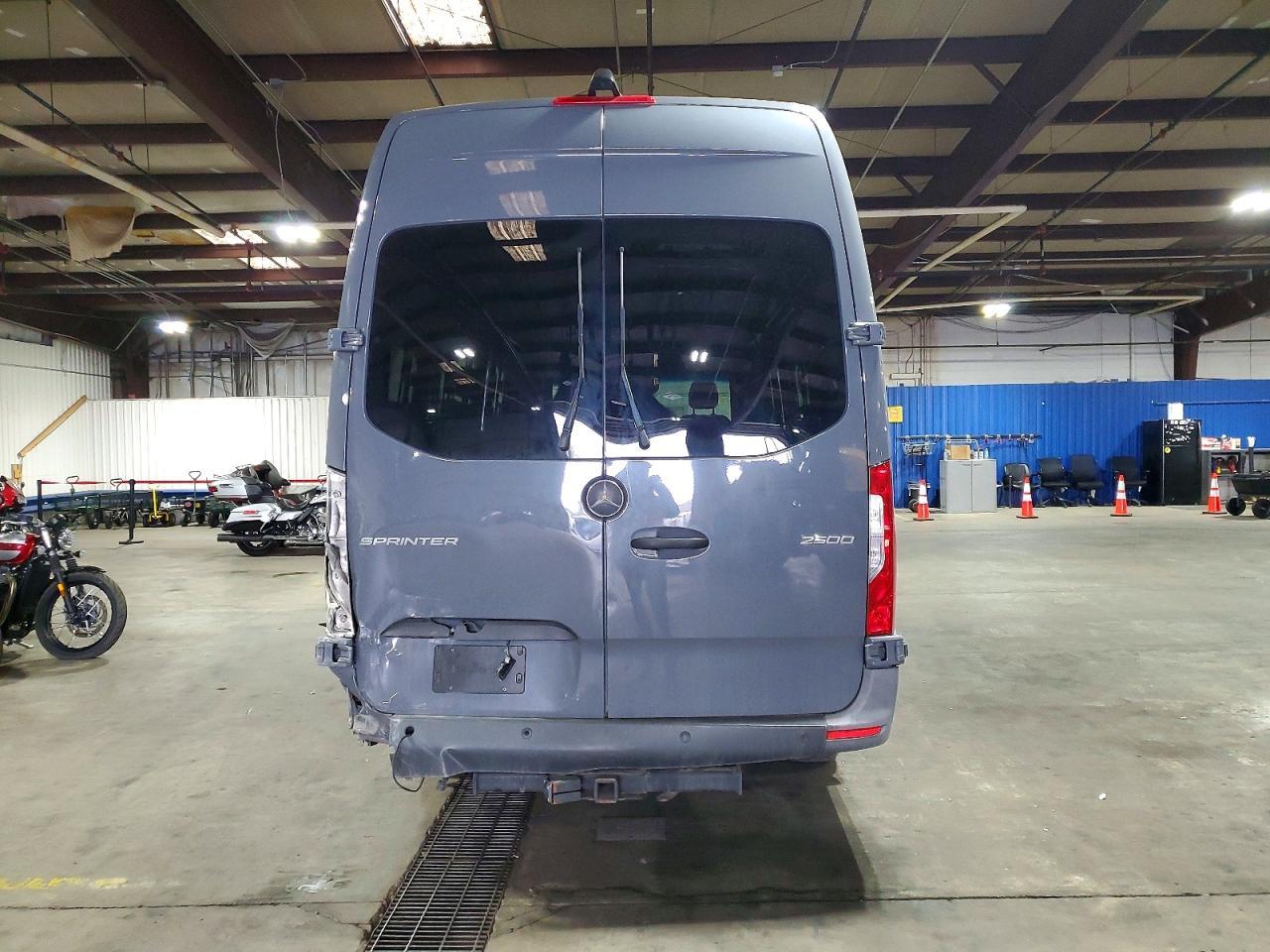 2021 Mercedes-Benz Sprinter 2500