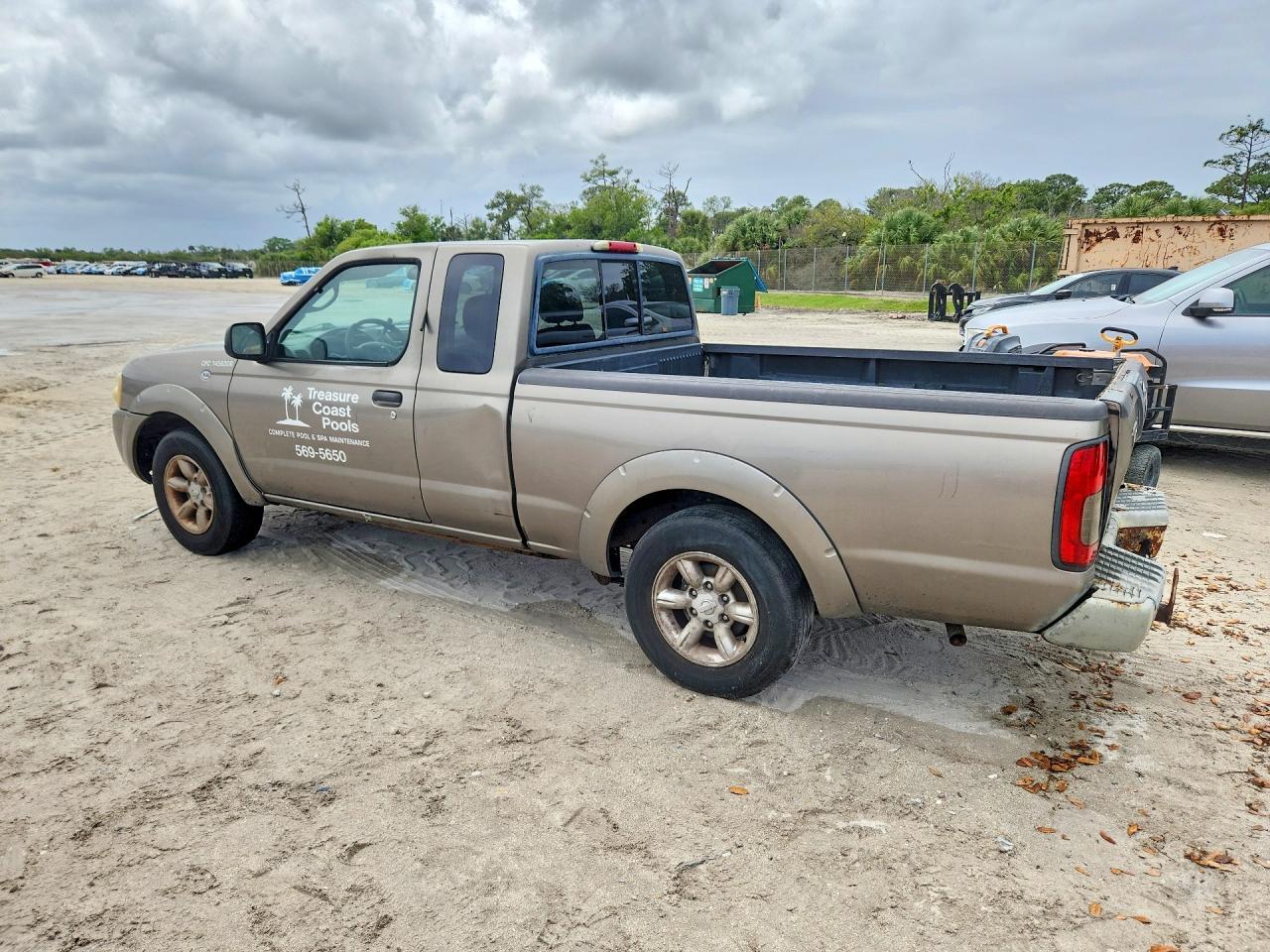 2004 Nissan Frontier Standard