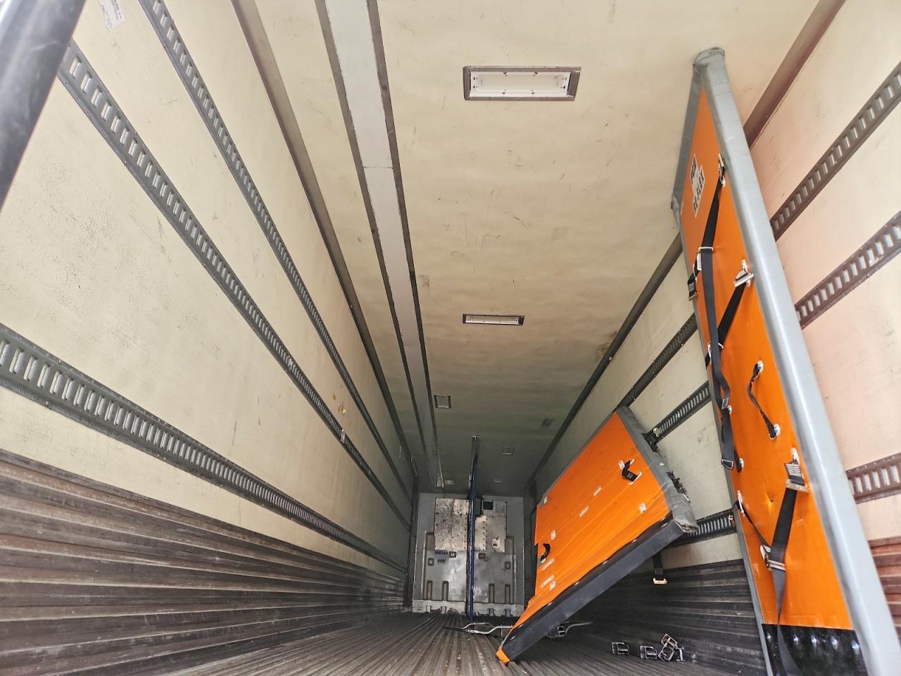 2015 Utility VS2RA DRY Van Trailer