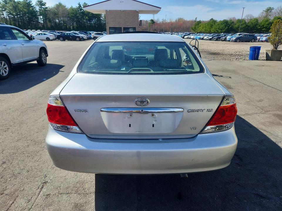 2006 Toyota Camry xle V6