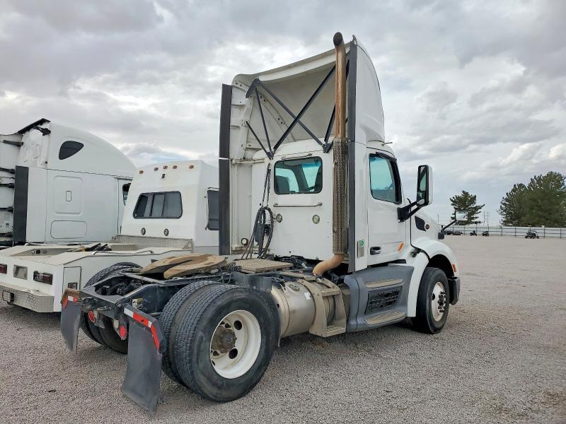 2018 Peterbilt 579 Semi Truck