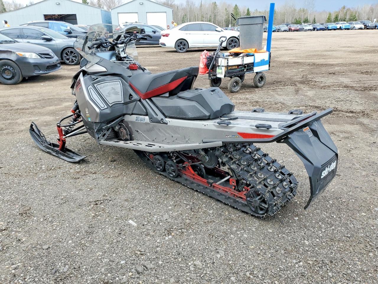 2023 Skidoo Renegade X-RS 850 R