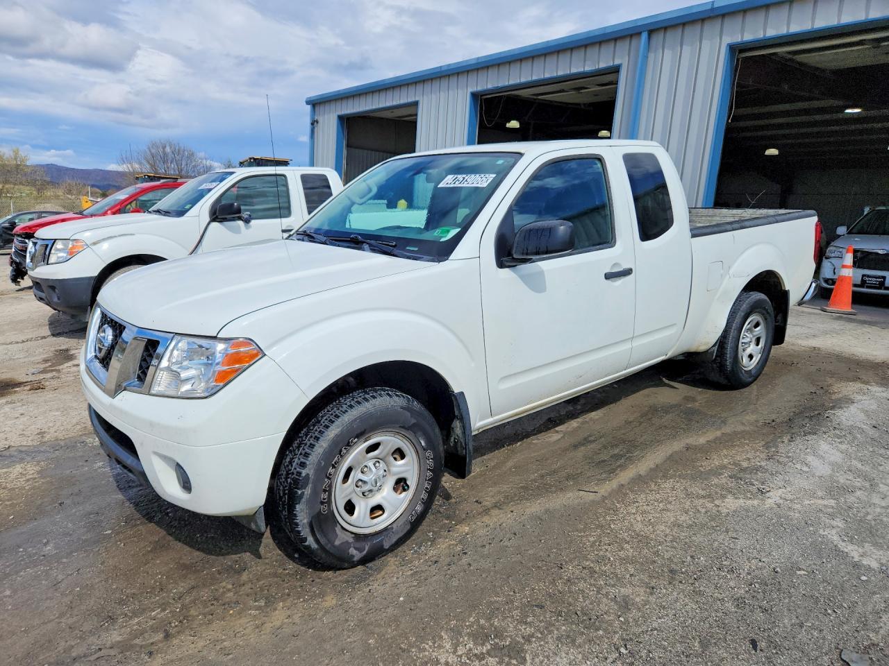 2020 Nissan Frontier SV
