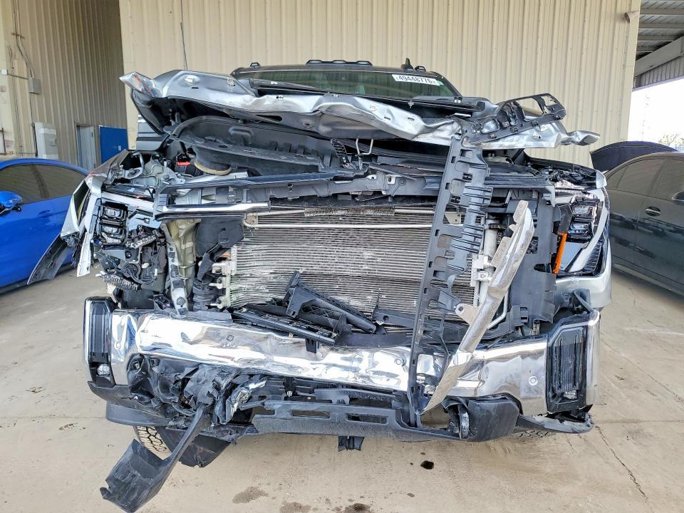2025 GMC Sierra K3500 SLE