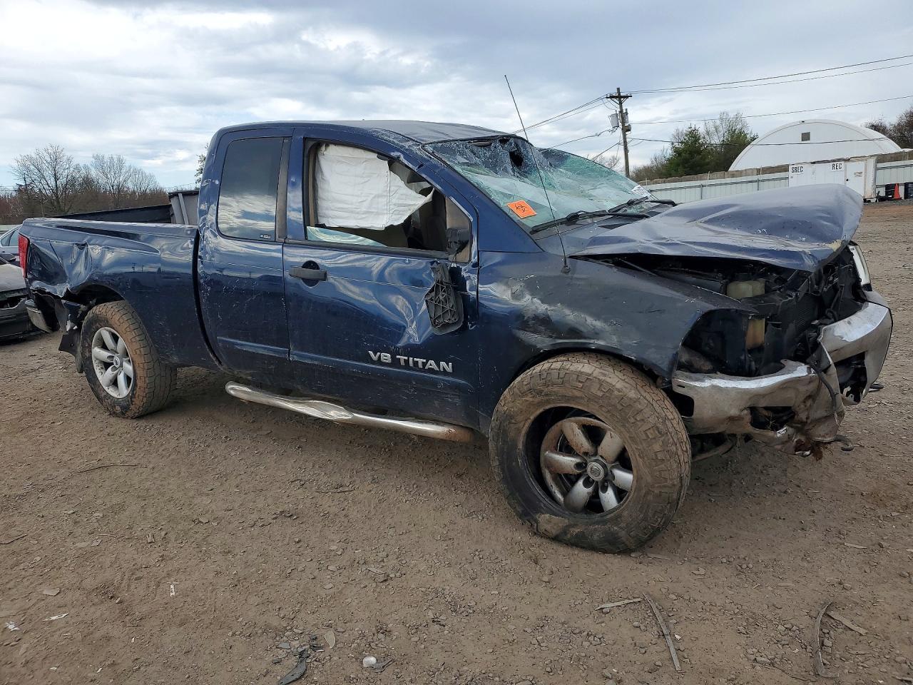 2011 Nissan Titan SV