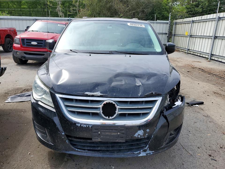 2013 Volkswagen Routan se